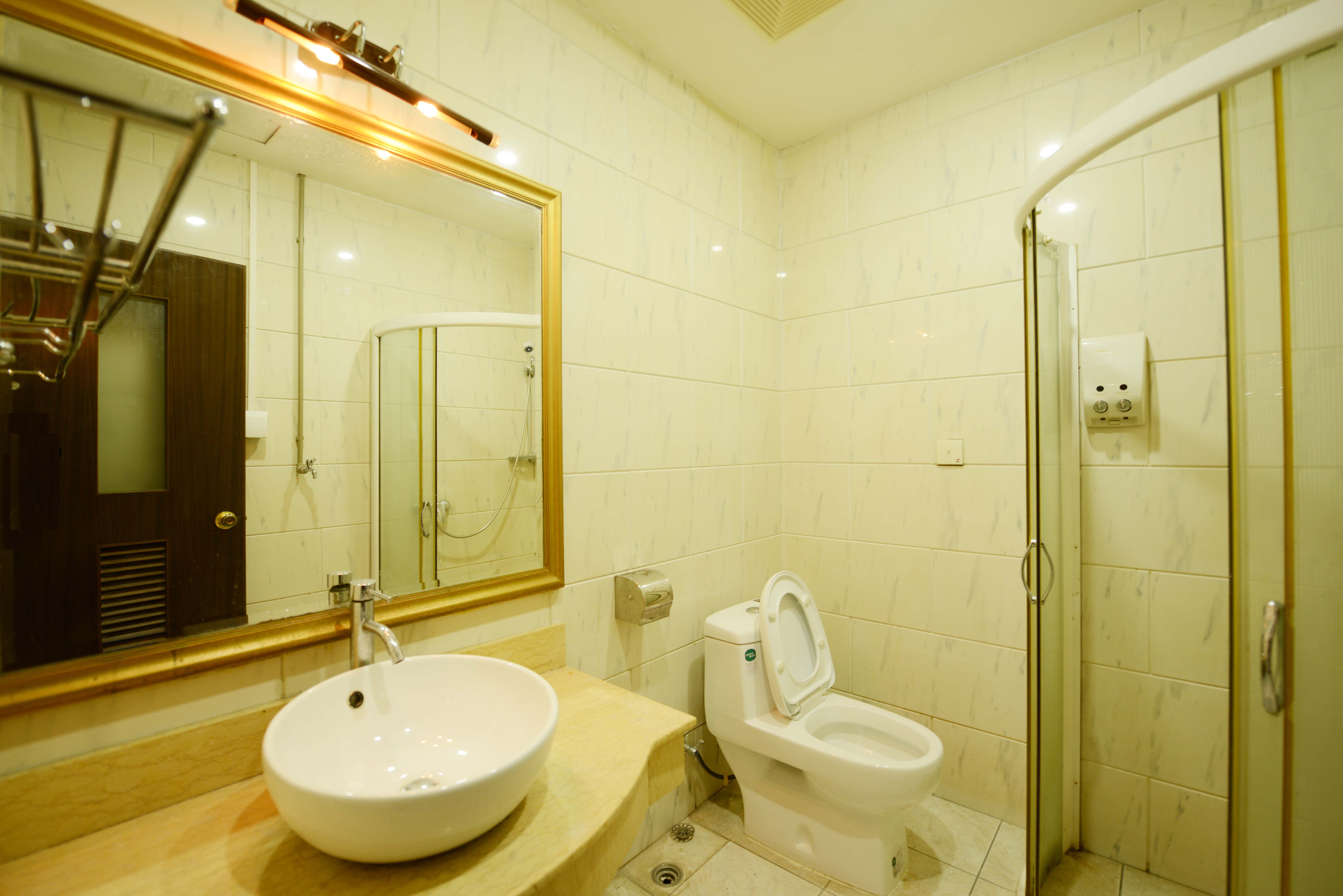 泊寓-莞城世博店