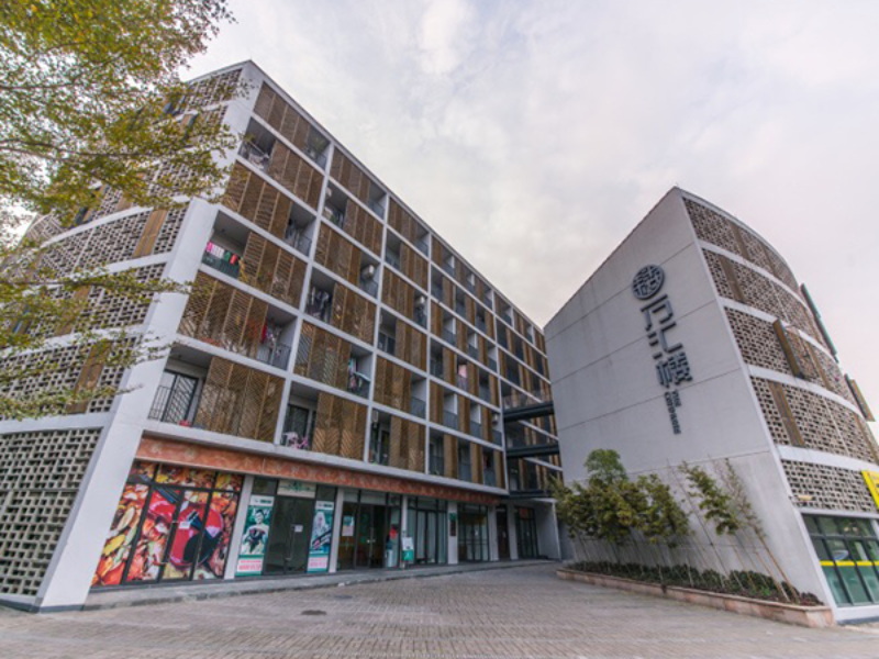 优选温馨一房 · 泊寓-万汇楼店