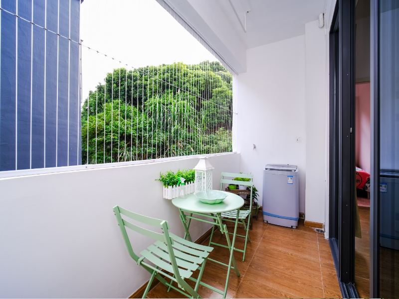 泊寓-横岗华茂公社