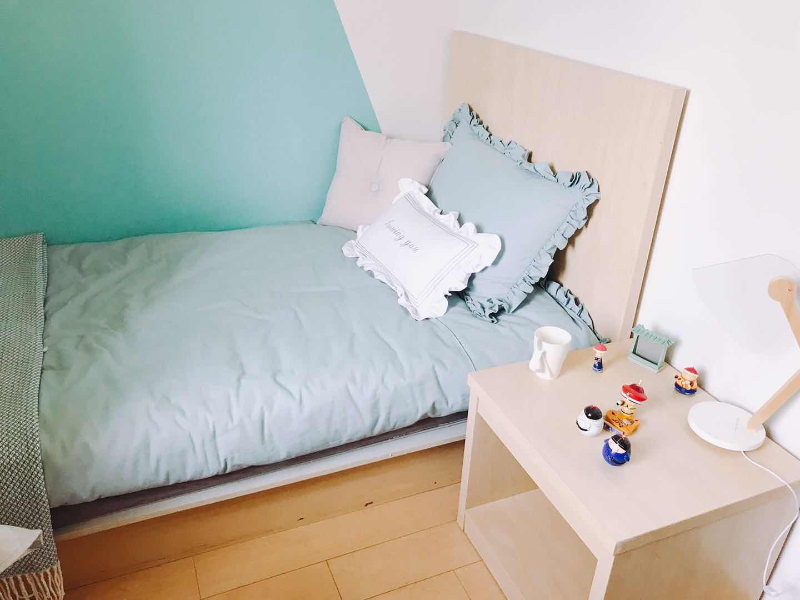 标准阳光单间 · 泊寓-热闹路店