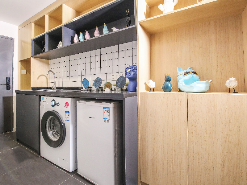 虹寓丨泊寓-虹口江湾店