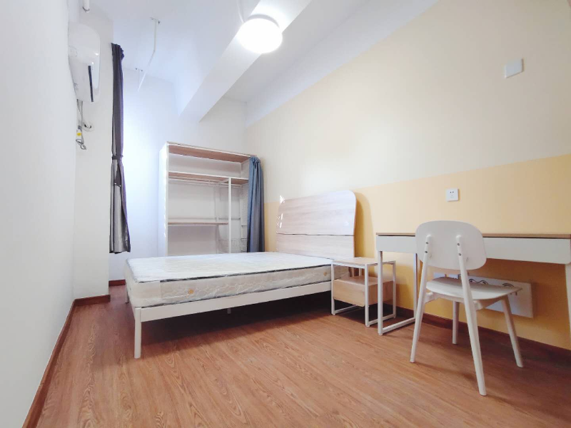 标准温馨单间 · 泊寓-人民路店