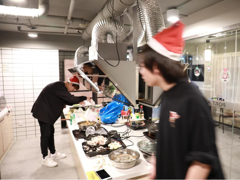 泊寓-城市之光店