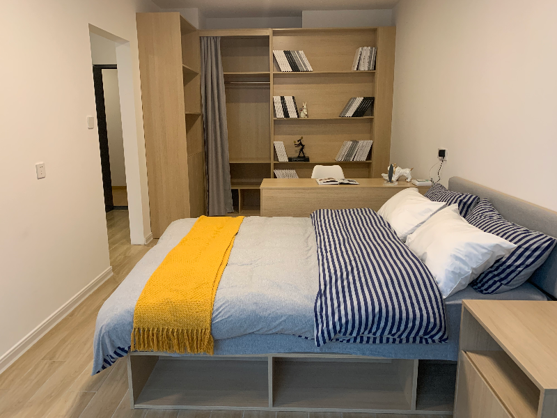 虹寓丨泊寓-虹口江湾店