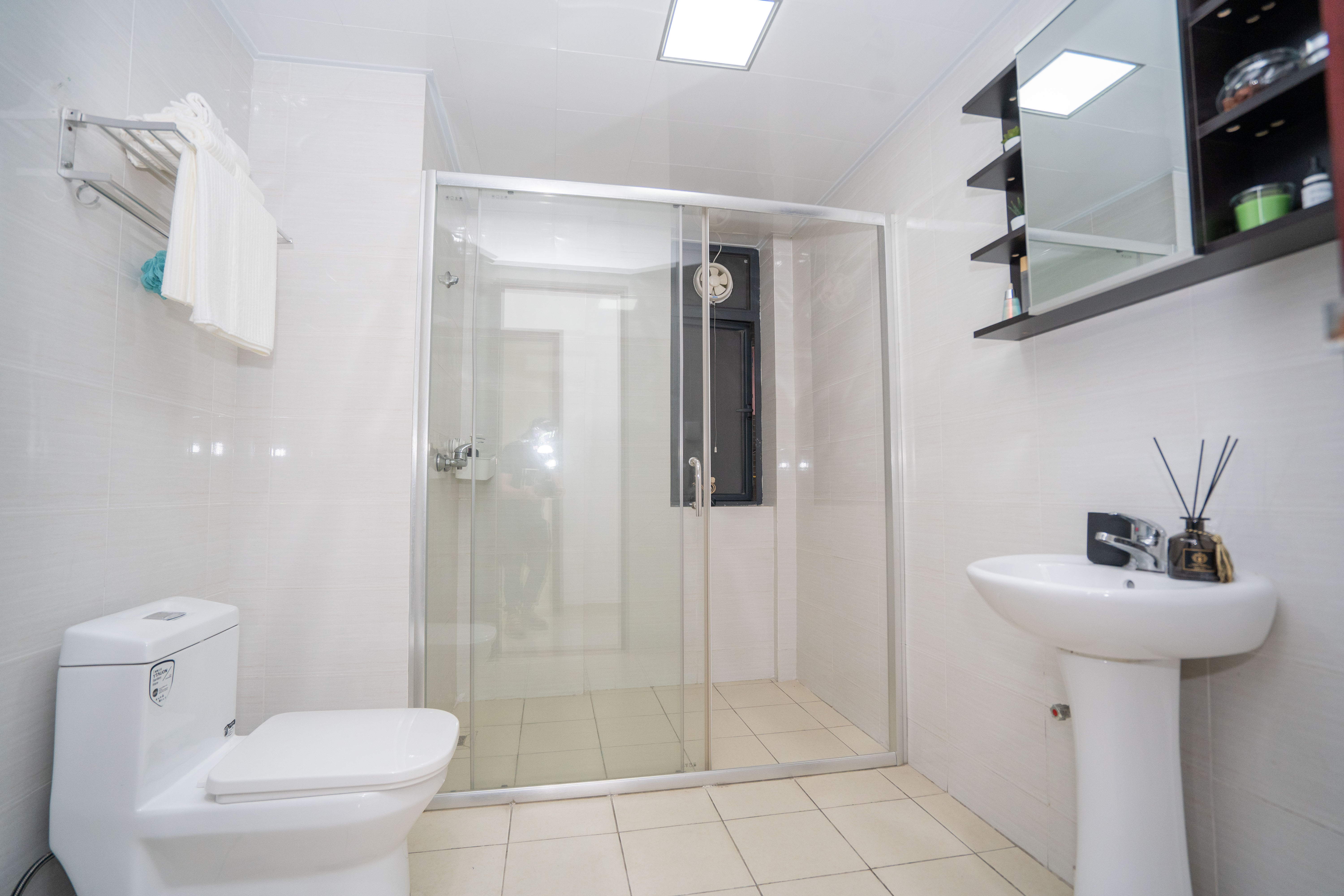 标准阳光单间(合租) · 泊寓-五羊邨店