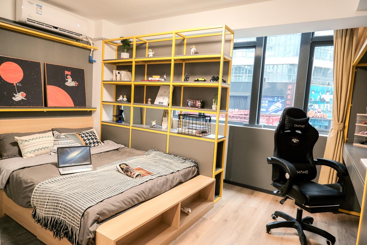 标准阳光潮玩单间 · 泊寓-万科云城店