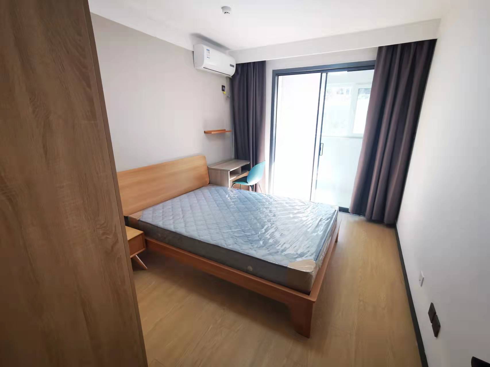 标准阳光考研单间合租 · 中新泊寓-海珀天沅店