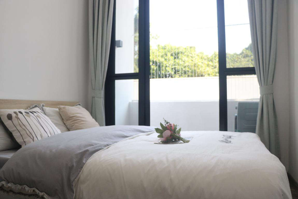 标准阳光单间 · 泊寓-菊树店