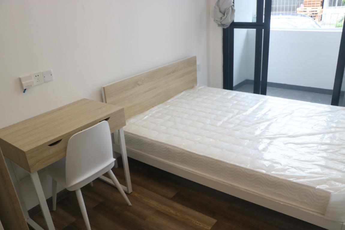 标准阳光单间 · 泊寓-菊树店