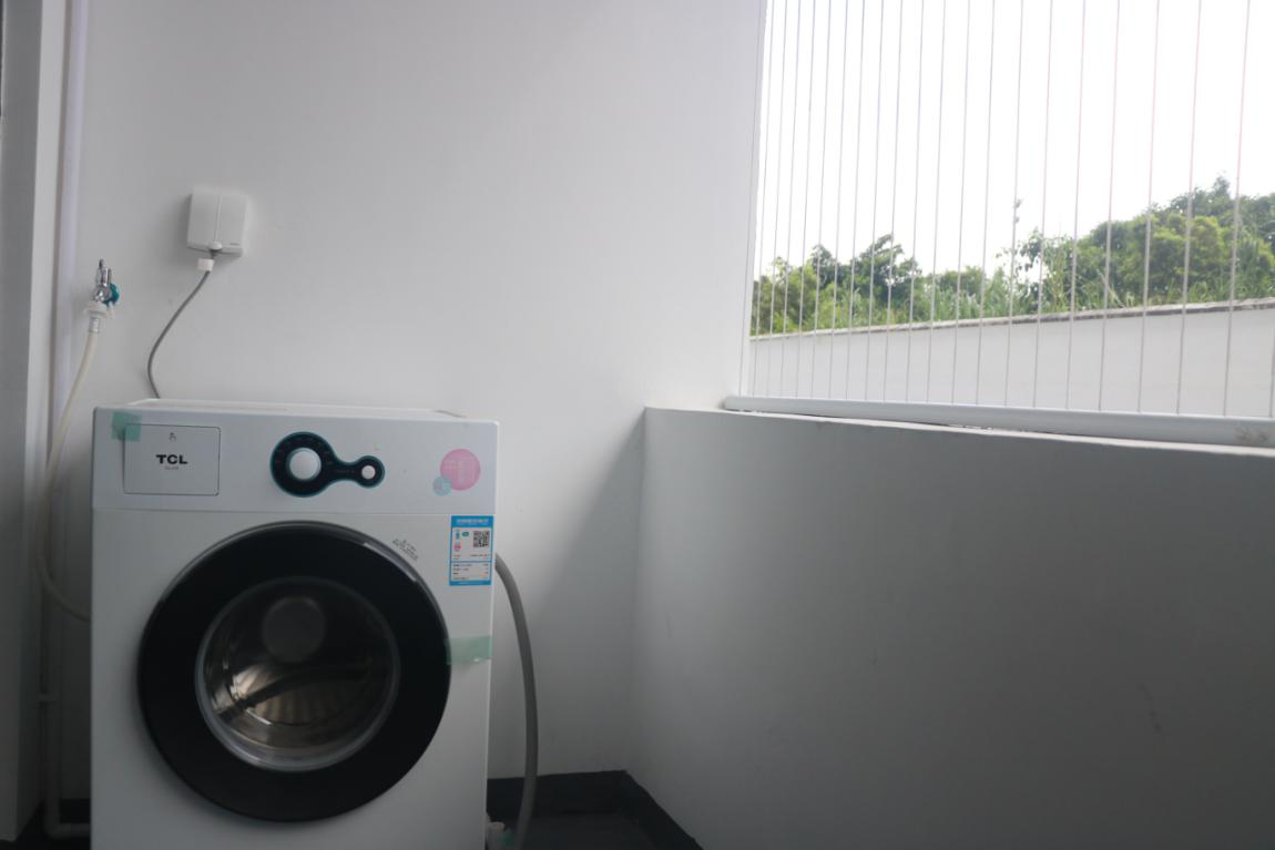 标准阳光单间 · 泊寓-菊树店