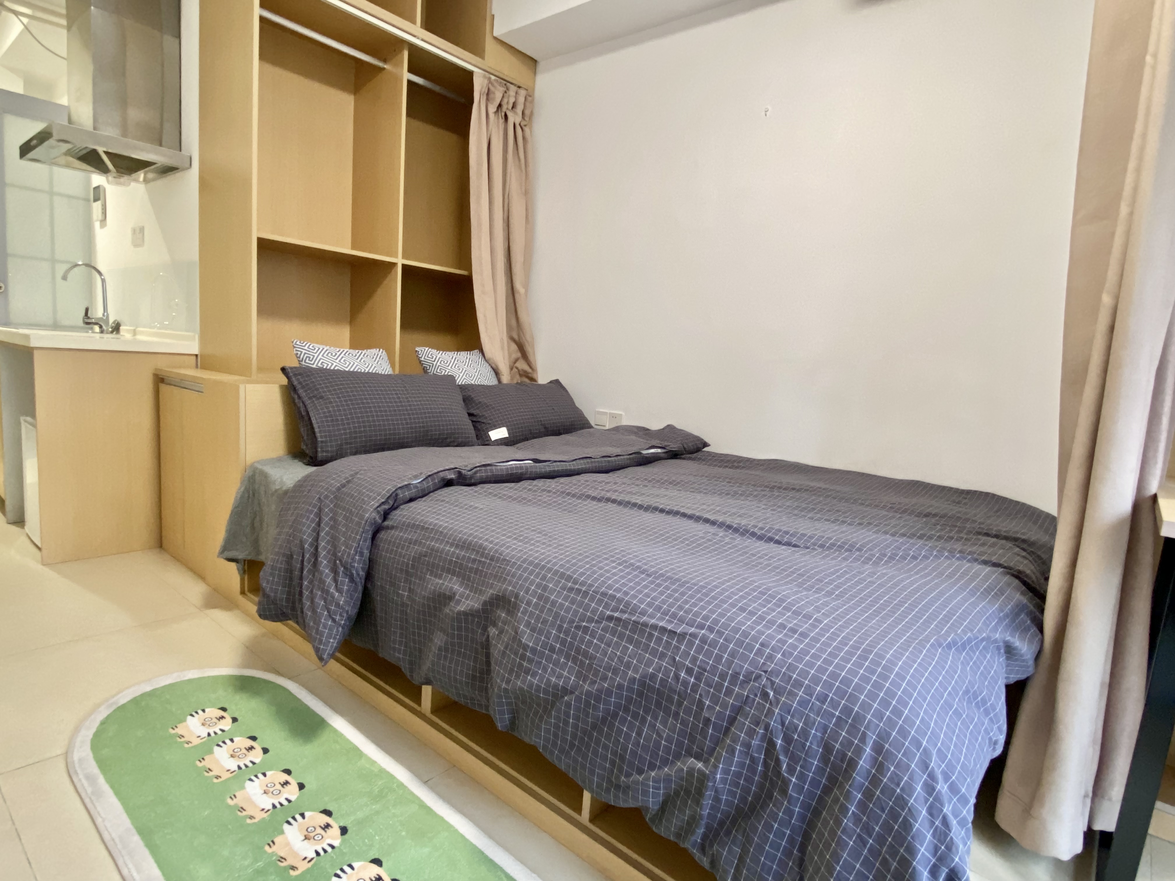 标准阳光单间 · 泊寓-总部城店