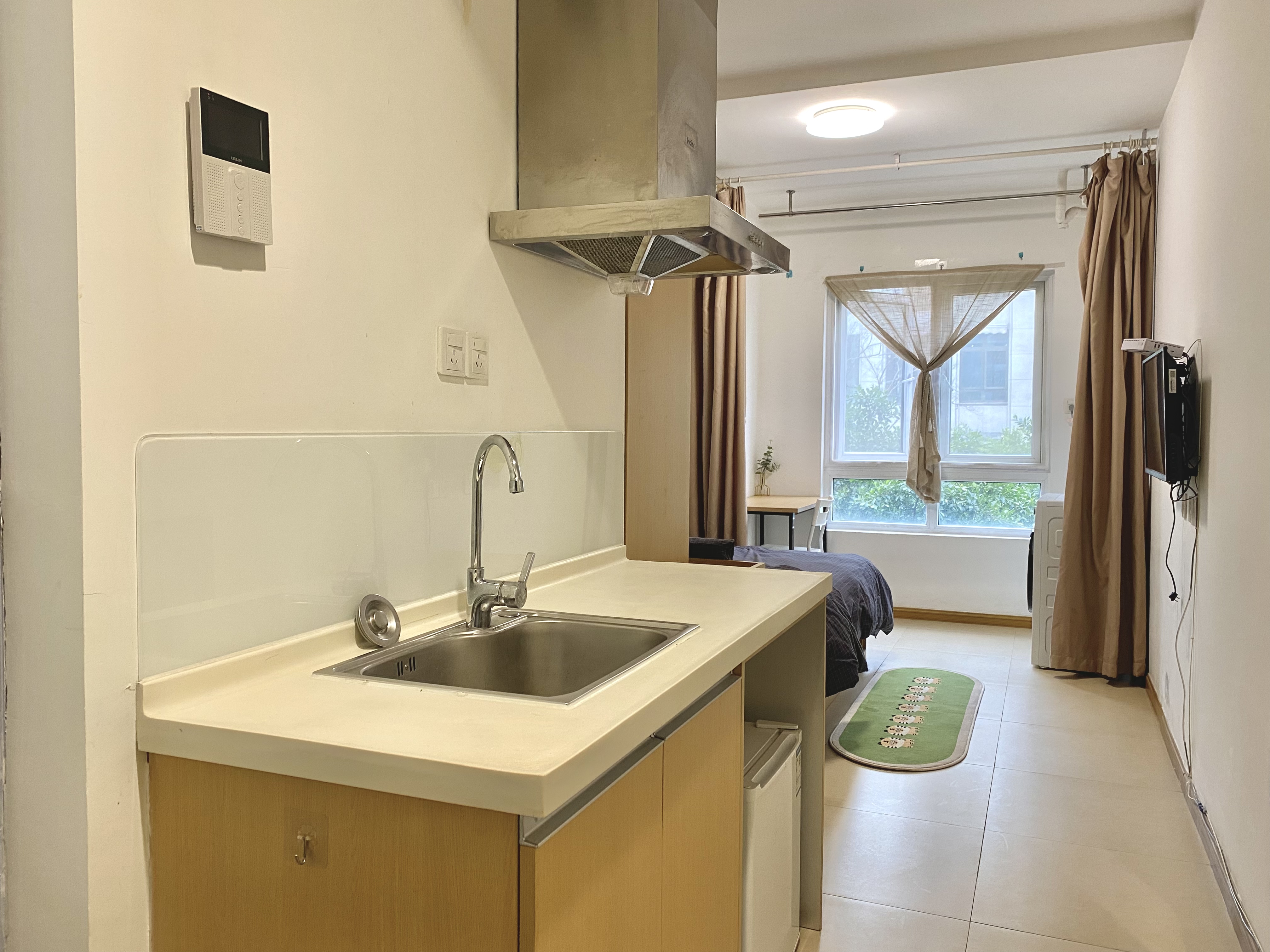 标准阳光单间 · 泊寓-总部城店