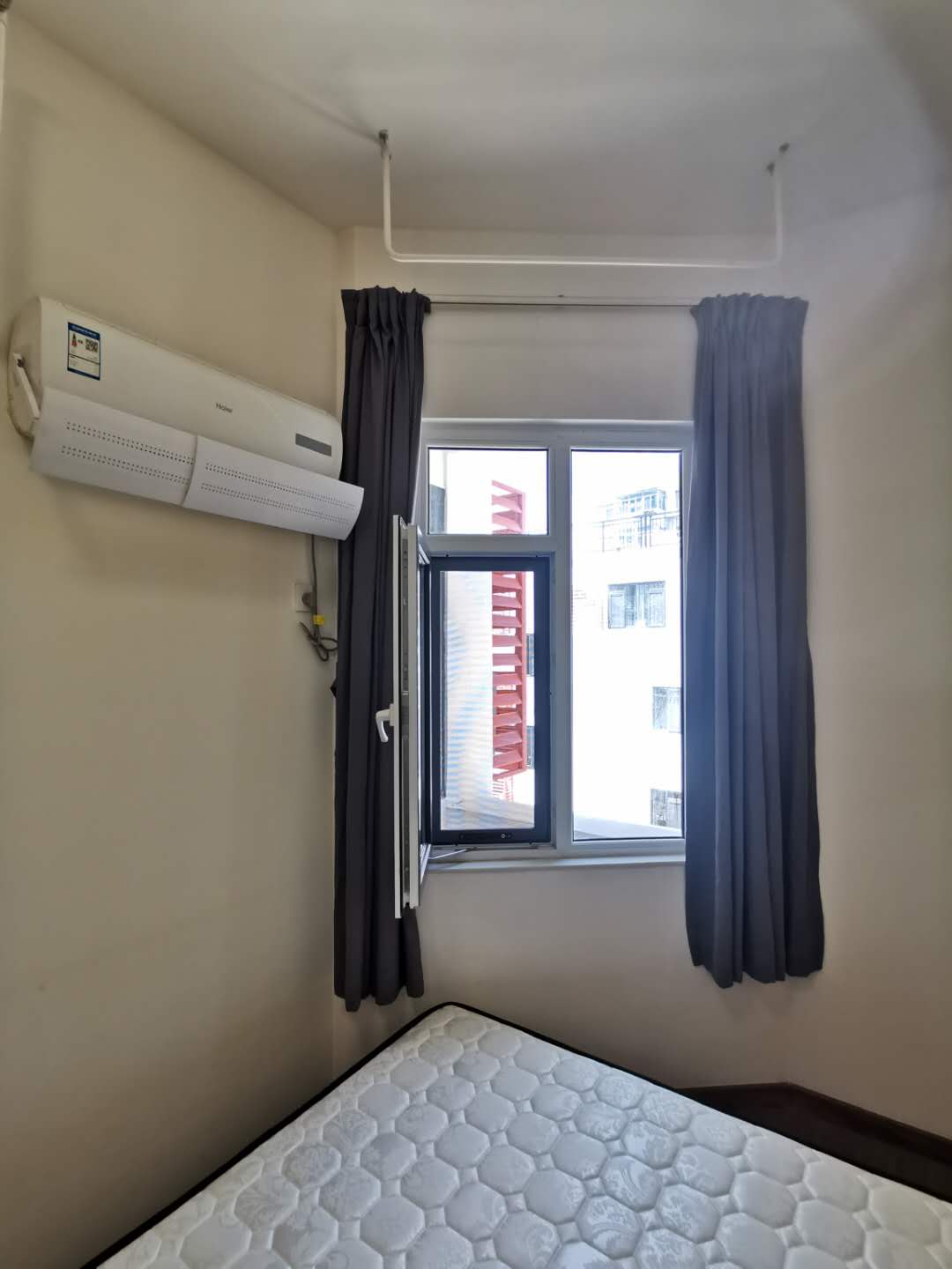 标准温馨单间 · 泊寓-人民路店