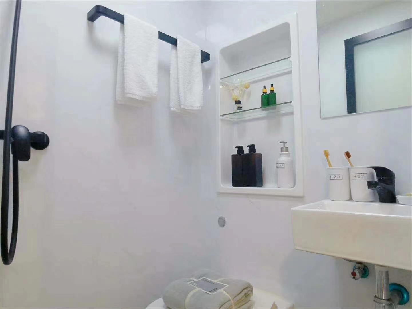 特惠阳光loft · 泊寓-万科云城二店