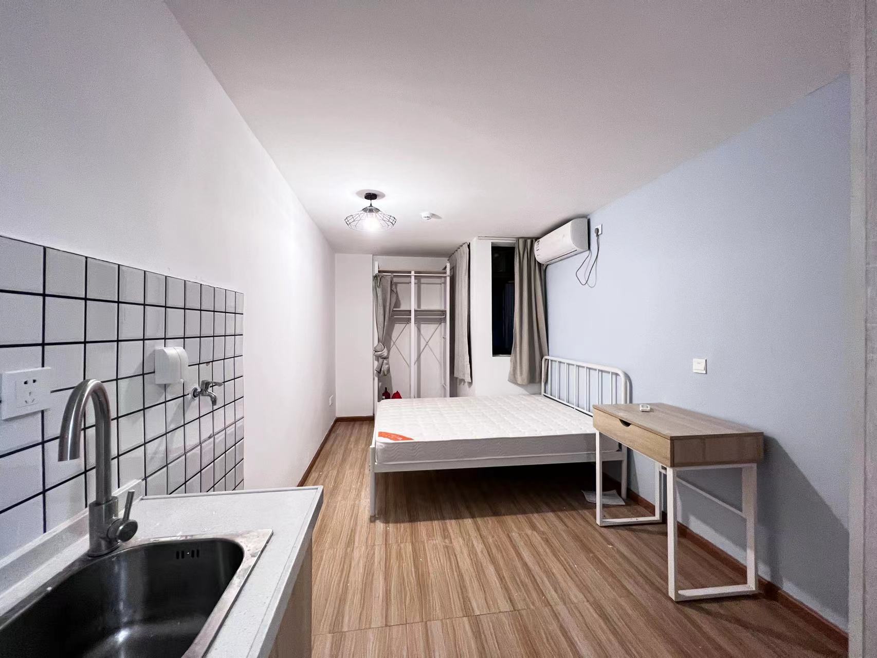 标准电梯单间 · 泊寓-松岗地铁口公社