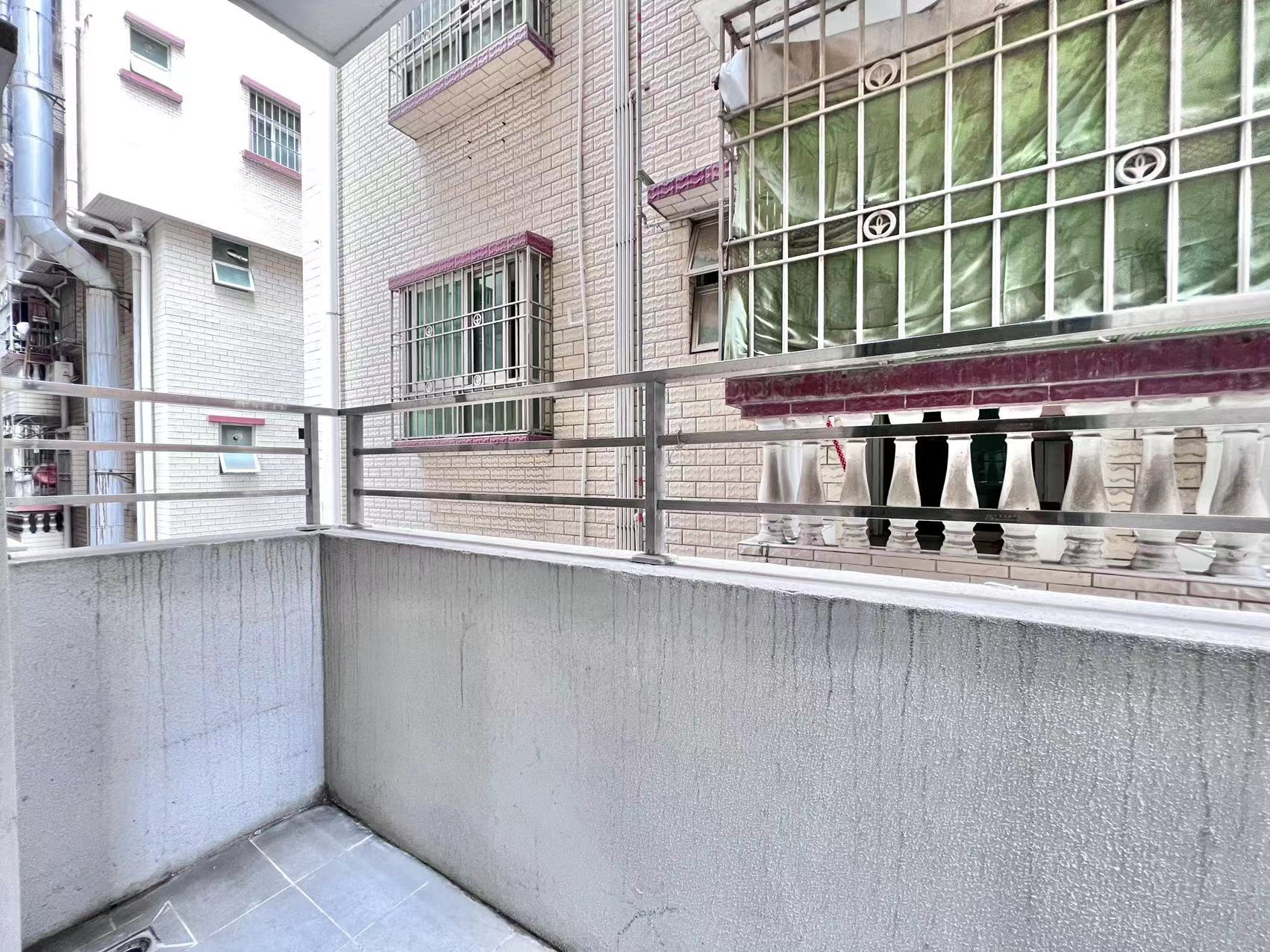 优选阳台单间 · 泊寓-民治深圳北站公社