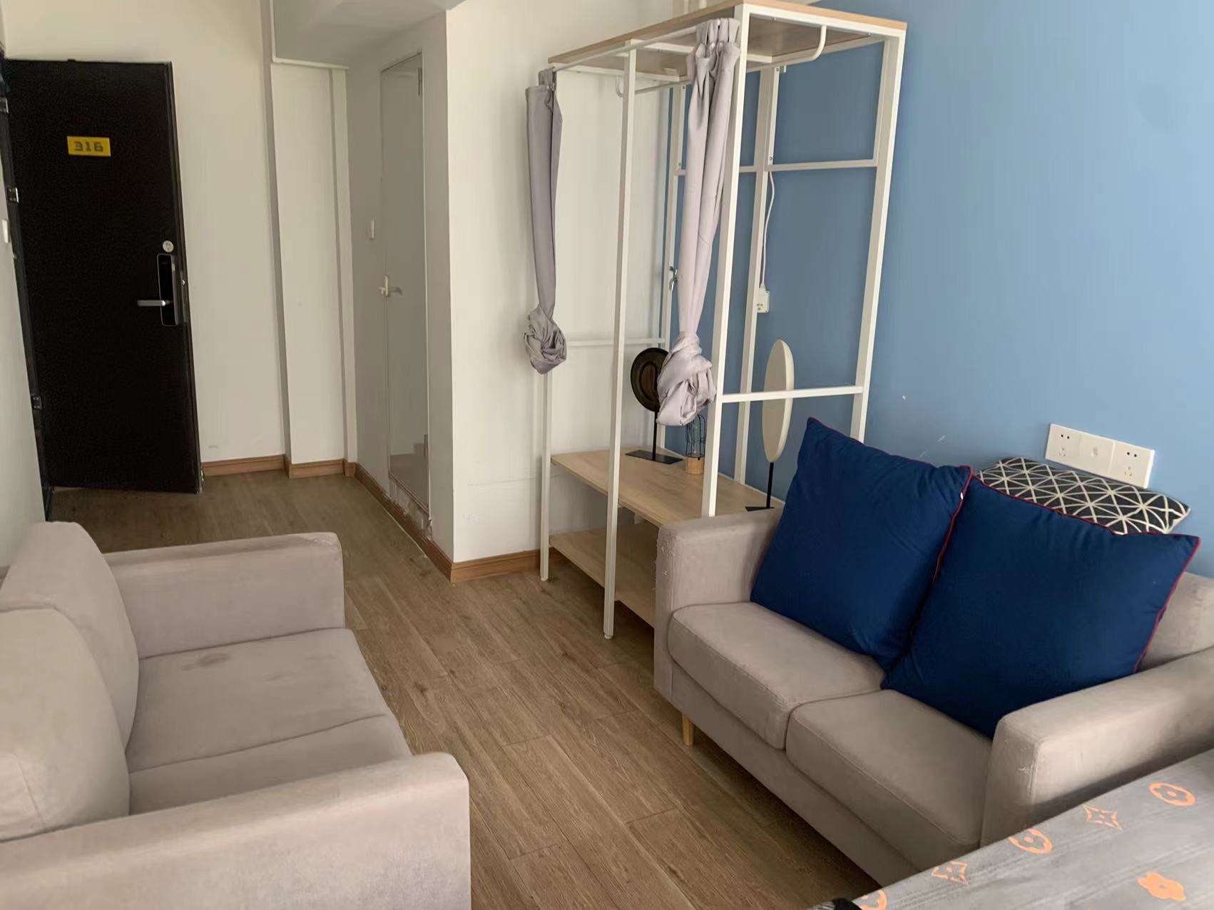 优选阳光单间 · 泊寓-香炉礁店