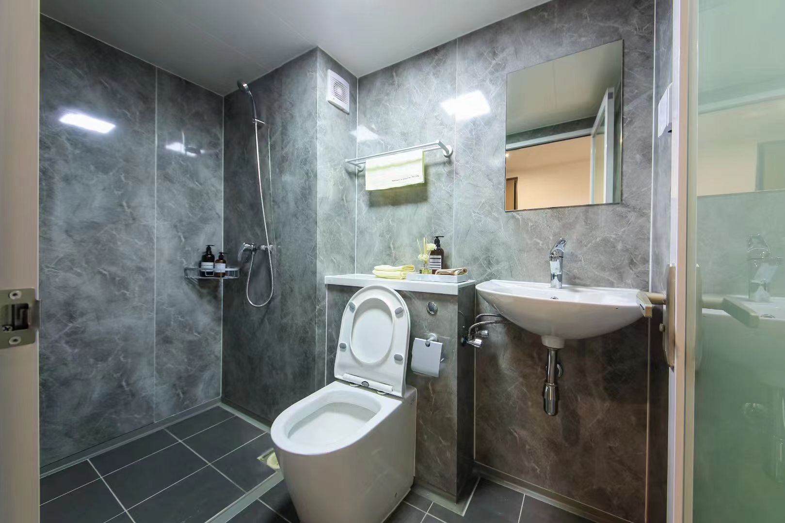 热门优选吧台大单间B · 泊寓-三元里大道店