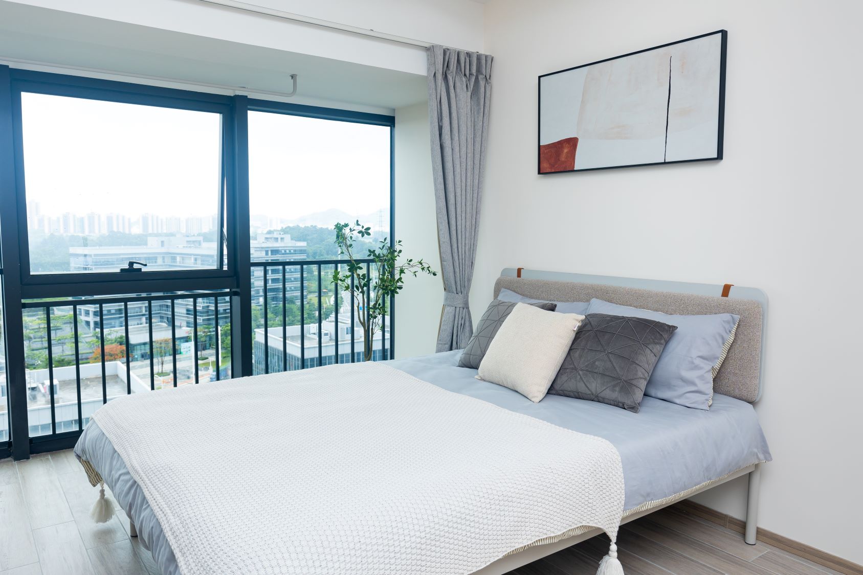 优选阳光单间 · 泊寓-万汇云谷店