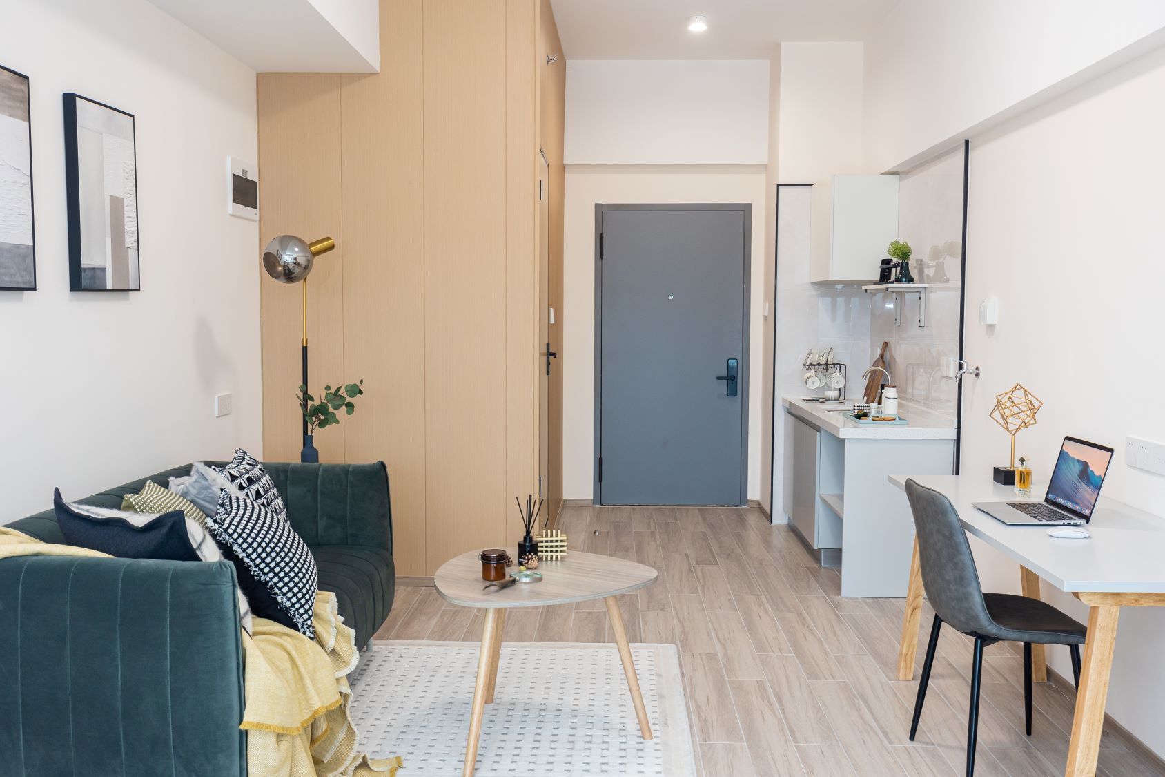 优选阳光单间 · 泊寓-万汇云谷店