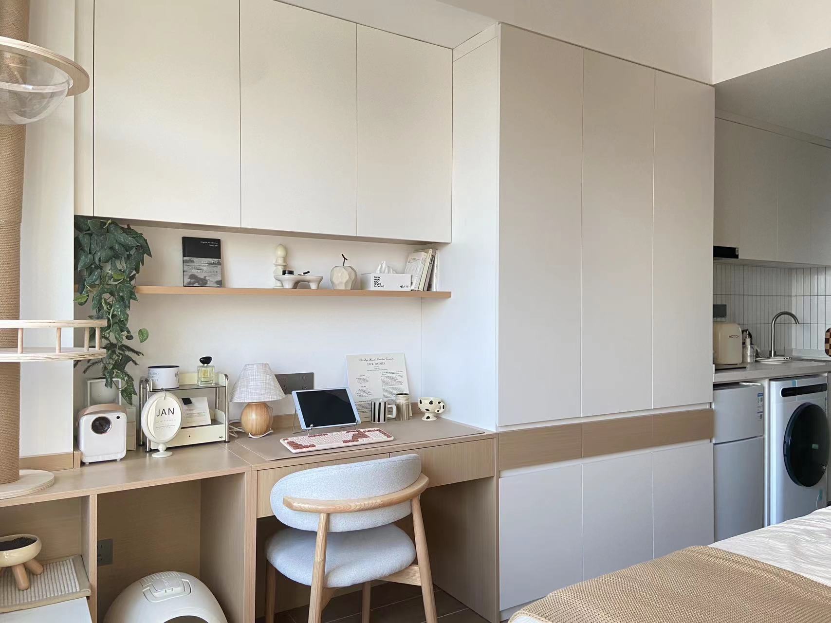 标准阳光飘窗单间 · 泊寓三元里旗舰店