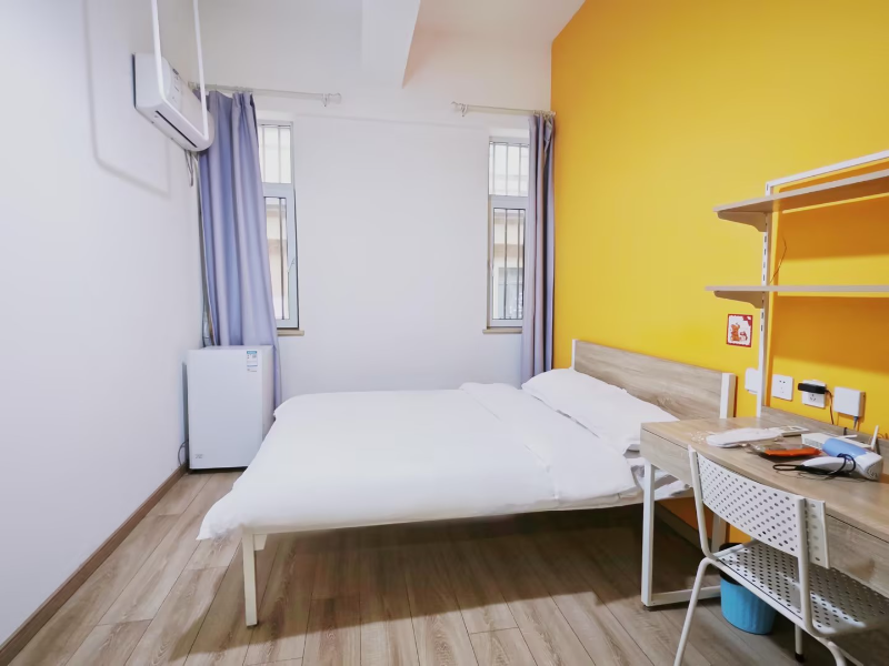 标准幽雅静谧单间 · 泊寓-七号街店